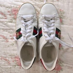 Gucci women’s “ace sneaker with bee”